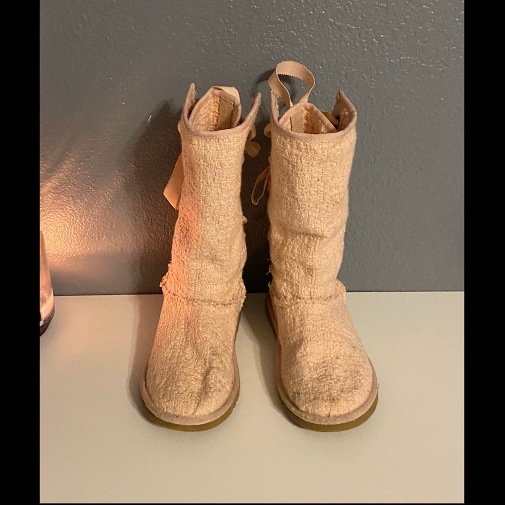 Ugg girls boots